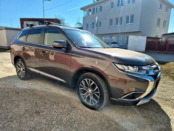 Mitsubishi Outlander 2.2D 4x4 7.miest - 6