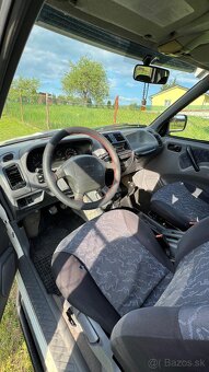 Nissan terrano 2,7 - 6