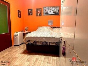 Predaj 3 izbový byt Levice - 6