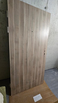 Protipoziarne vchodove dvere, sirka 95cm (lave) a 85cm (prav - 6