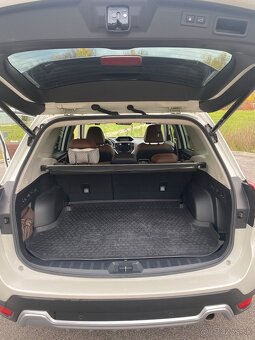 SUBARU FORESTER 2,0i MHE Premium - 6