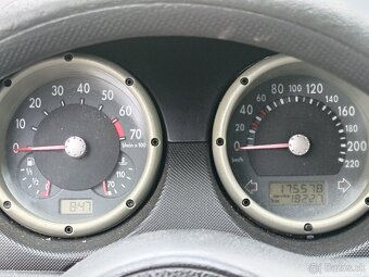 Volkswagen Polo 1.4 16V - 6
