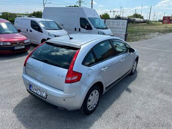 Citroen C4 1.4 benzín (KFU), 65kW, MT/5, rok:04.2010. - 6