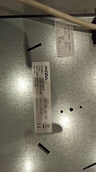 Sklokeramická vstavaná varná doska - dvojplatnička - 6