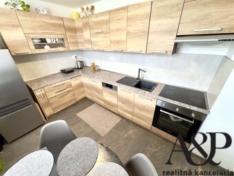 3 IZB. BYT S LOGGIOU,GARÁŽOU A ZÁHRADOU, 68M2, KOŠARISKÁ, ok - 6