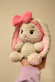 Háčkovaná hračka plyšový zajačik - 6