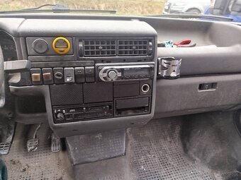 Volkswagen Transporter T4 2.4D - 6