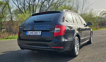 Predám ŠKODA SUPERB 2 facelift combi - 6