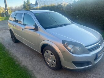 Opel Astra H 1.9 CDTi2006 - 6