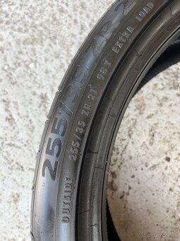 255/35 R21 - 6