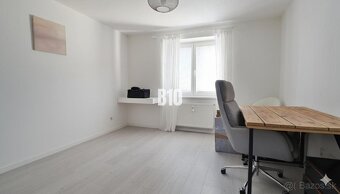 3 izbový kompletne zrekonštruovaný byt v centre mesta na pre - 6