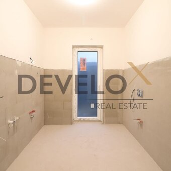  EXKLUZÍVNE  Na predaj  4-izbový bungalov – Veľký Grob - 6