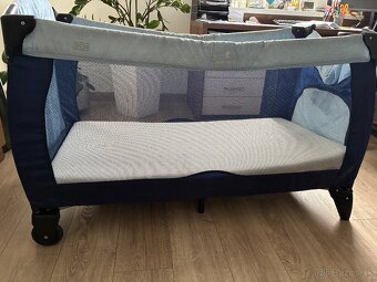 Skladacia postielka s matracom - 6