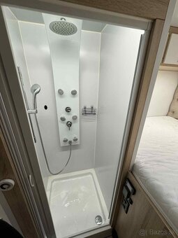 Obytný automobil Iveco - 6