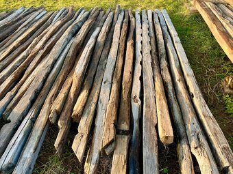 Staré dubové hranoly - ručne kresané - 6