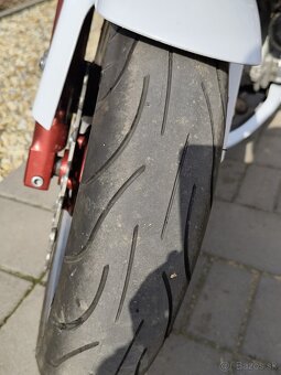 Predam Kawasaki ER6 1800eur - 6
