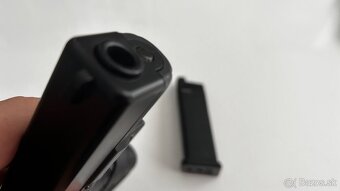Predám GLOCK 23 - 6