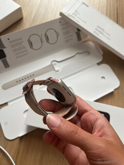 Original Apple watch SE a original nabijacka - 6