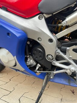 Honda CBR 600F F4i - 6