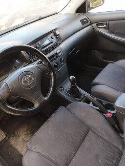 Toyota Corolla 1.6 benzín - 6