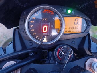 Kawasaki Z750R - 6