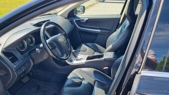Volvo XC60 D5 AWD - 6