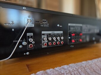 Sony zosilňovač - 6