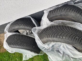 215/60 R17 celoročne - 6