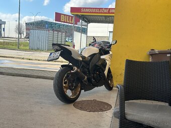 Kawasaki ZX-10R Ninja 1000 - 6