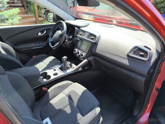 Renault Kadjar 1.3 tce 105kw M6 rv.10.2020 - 6