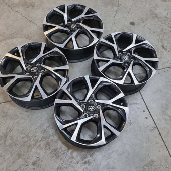 Hliníkové Toyota disky 5x114,3 R18 7J ET50 - 6