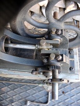 Benzínový motor Plynový motor Štvortaktný motor Motor - 6