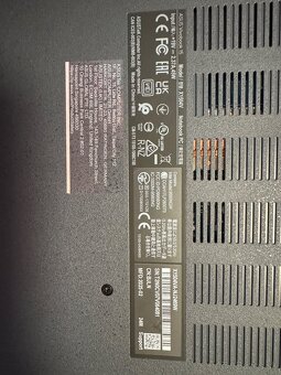 Asus Vivobook 15 - 6