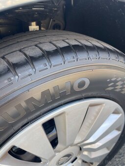 Predám komplet sadu na Škoda Octavia 205/60 R16 - 6