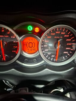 Suzuki gsxr 1300 hayabusa - 6