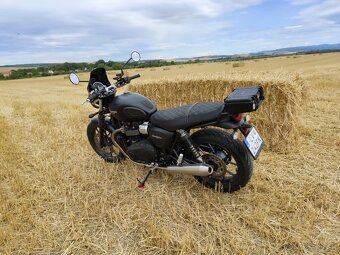 Triumph street twin 900 - 6