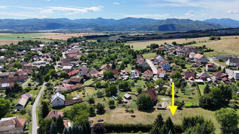 STAVEBNÝ POZEMOK V OBCI HORNÁ ŽDAŇA - 6