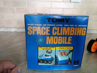 Hračka TOMY SPACE CLIMBING MOBILE - 6