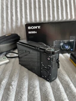 Sony Cyber-shot DSC - RX100 M5A - 6
