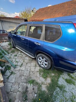 Nissan xtrail 2.0d - 6