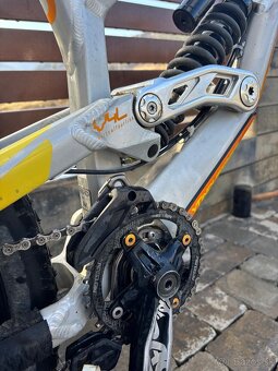 Downhill bicykel yt tues 2016 - 6