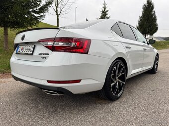 Škoda Superb Sportline 4x4 2.0TSI 200kw DSG.7 - 6