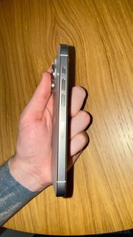 Apple iPhone 15 Pro 128 GB - 6