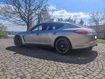 Porsche Panamera GTS - 6