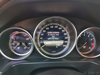 Mercedes E500 - 6