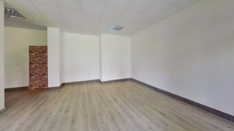 Prenájom - obchodný priestor na Sabinovskej ul. č.19 v Prešo - 6