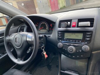 Honda Accord 2.0 - 6