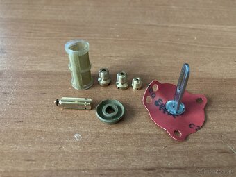 Uaz, Volga predám opravnú sadu AC pumpy - 6