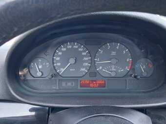 BMW 323ci - 6