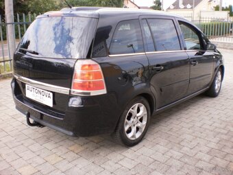 Opel Zafira 1,9DTI 88kW A6 r.2007, 7.miestne - 6